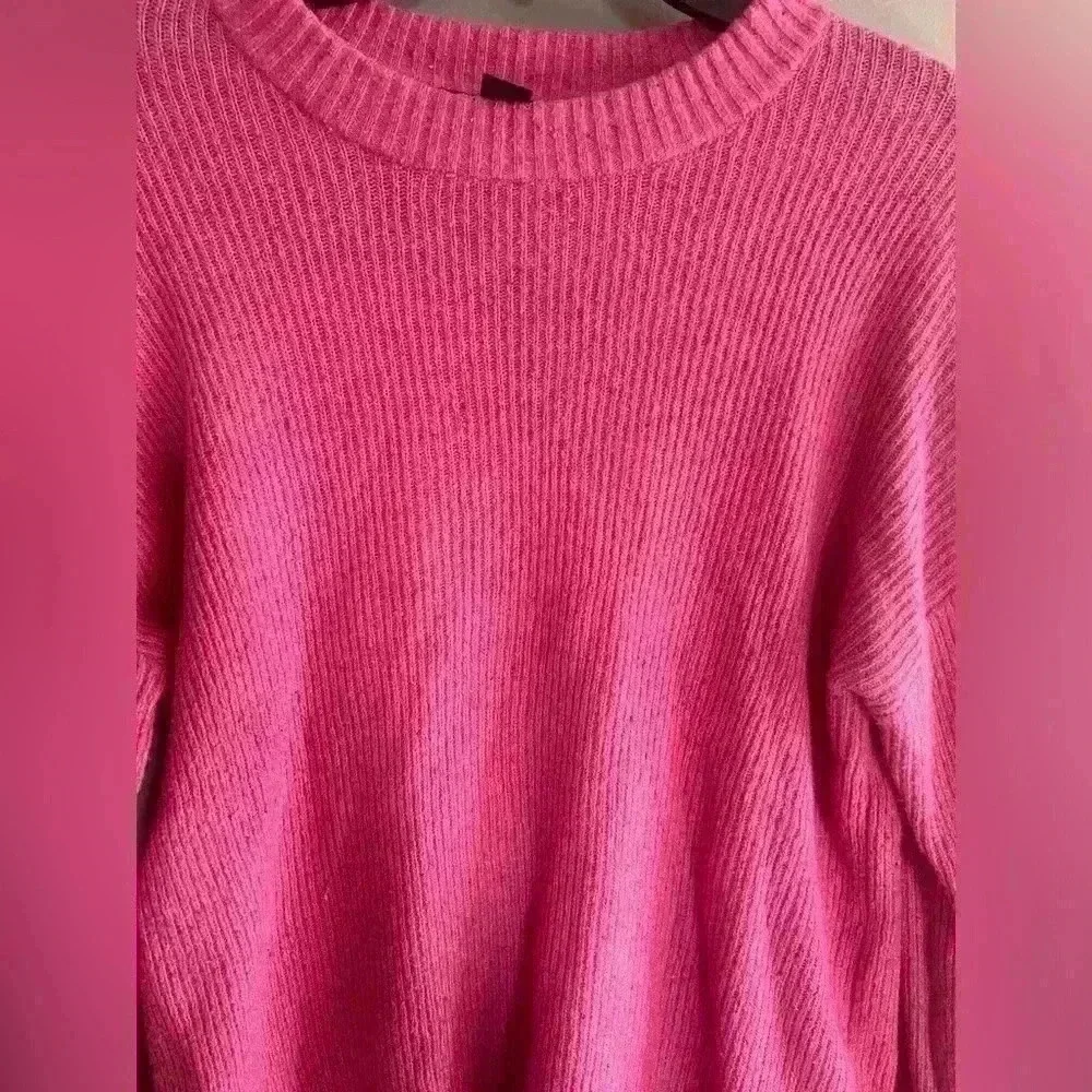Something Navy pink crew neck soft cotton ribbed sweater size small